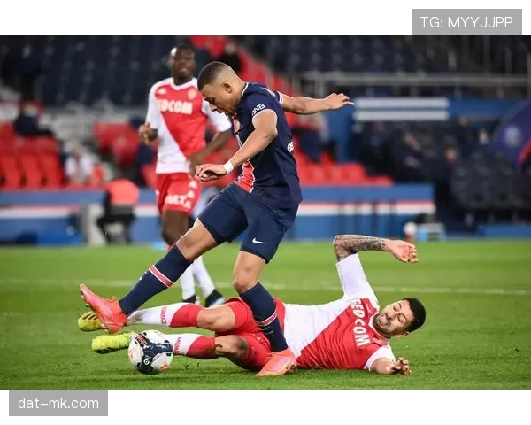 马赛0-2不敌里尔，法甲争冠格局演变为巴黎、摩纳哥两强相争